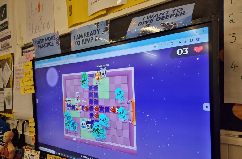 Screen of robot run playing live game mode